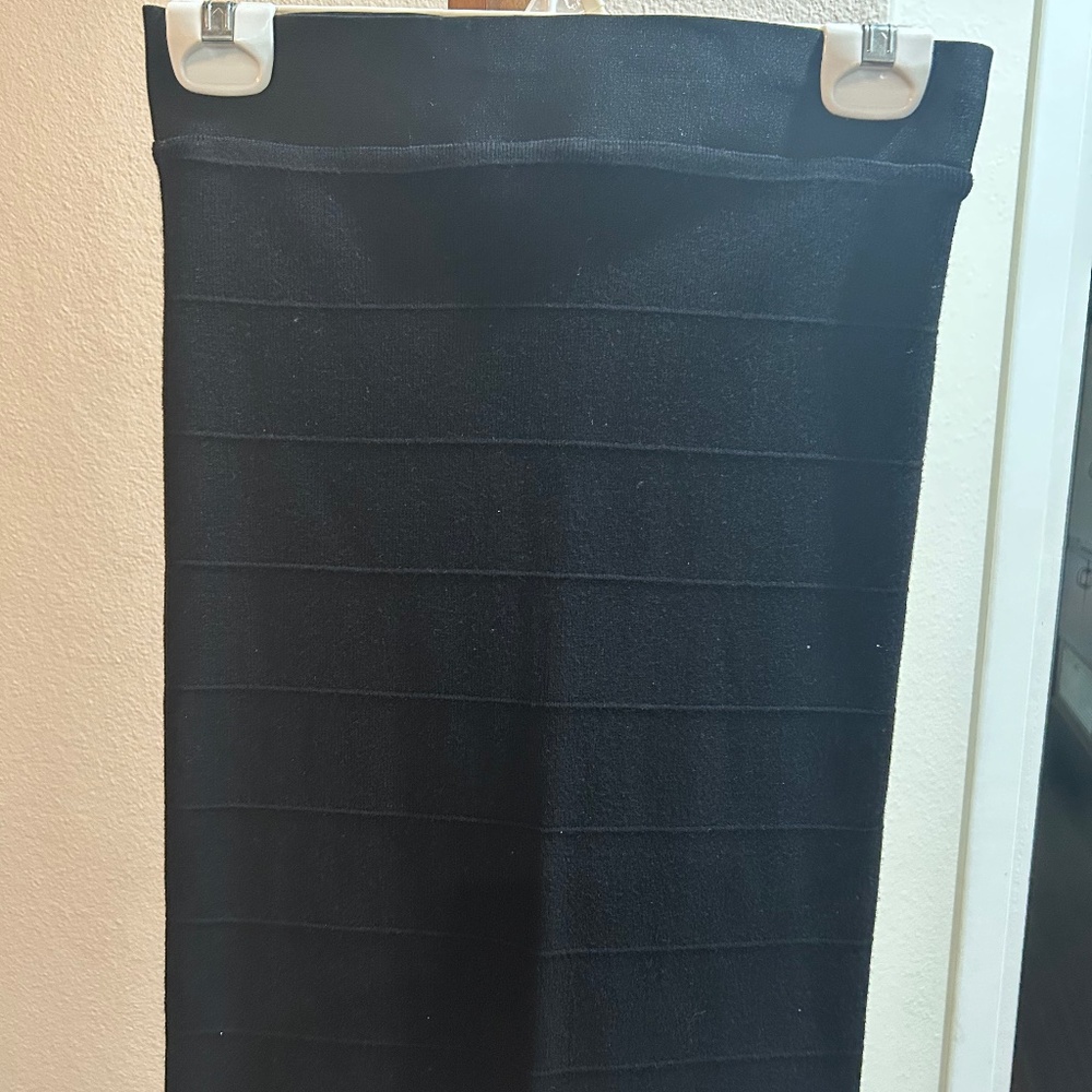 Stretchy knee length pencil skirt
